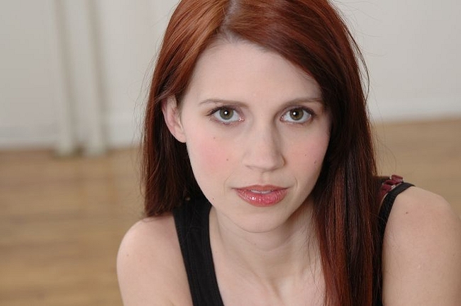 Julie Mcniven Picture